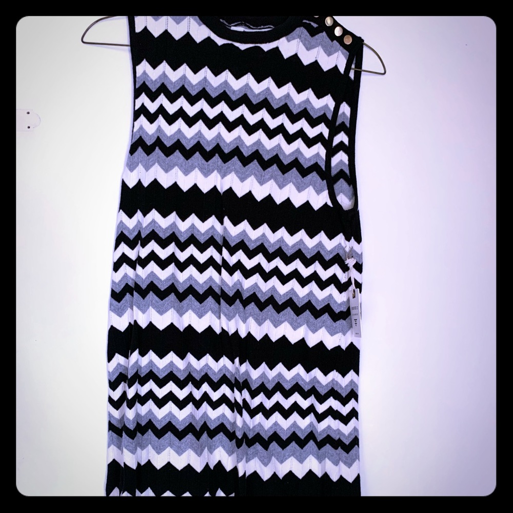 Black, white, grey knit sleeveless dress